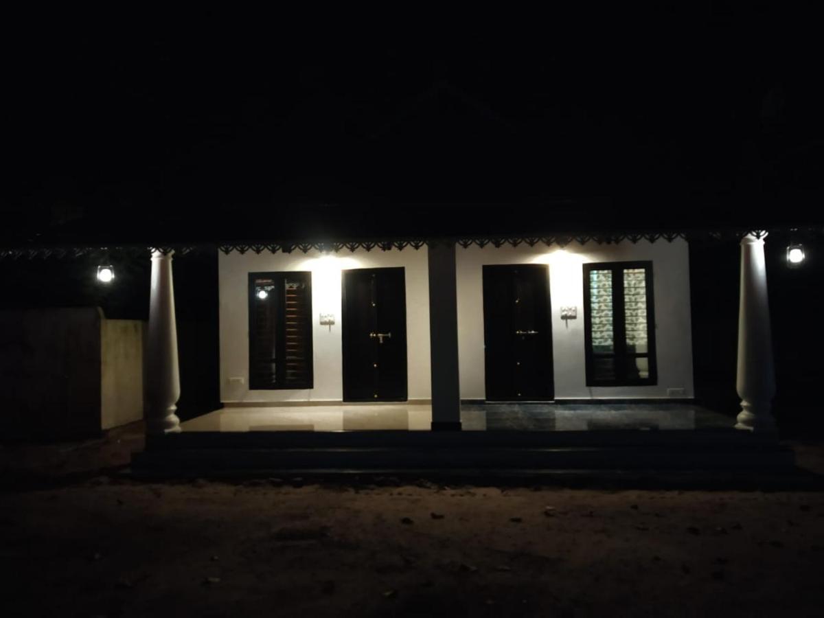 מאראריקולם Marari Secret Beach Yoga Homestay מראה חיצוני תמונה